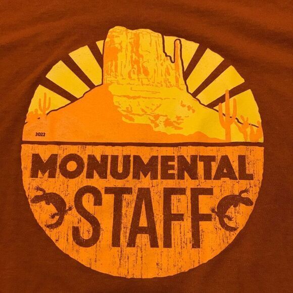 2022 Jerzees Monumental Staff rust brown T shirt XL - Picture 2 of 3